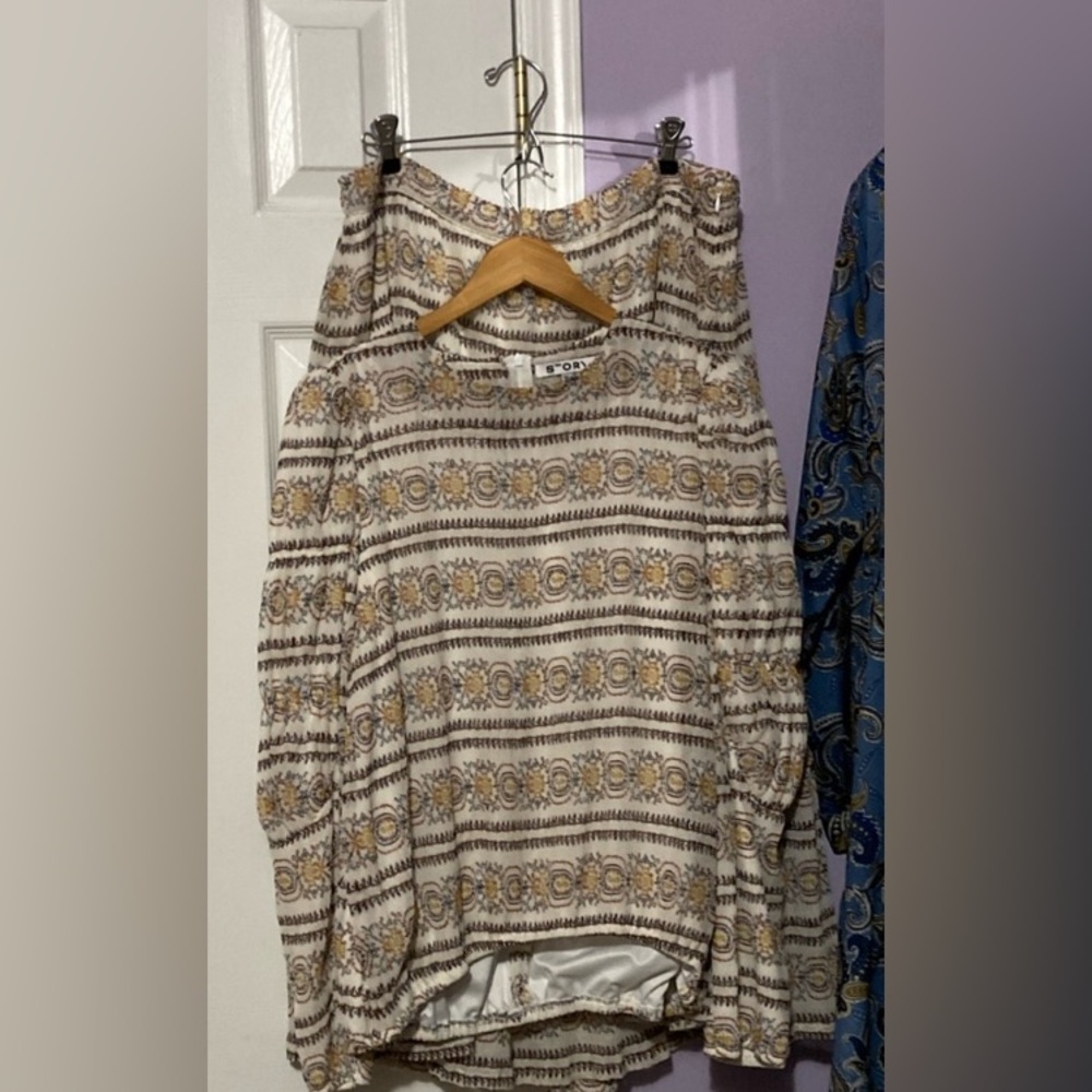 Ivory patterned skirt and top set